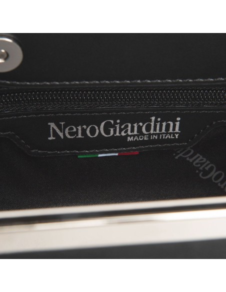 Nero Giardini pochette elegante